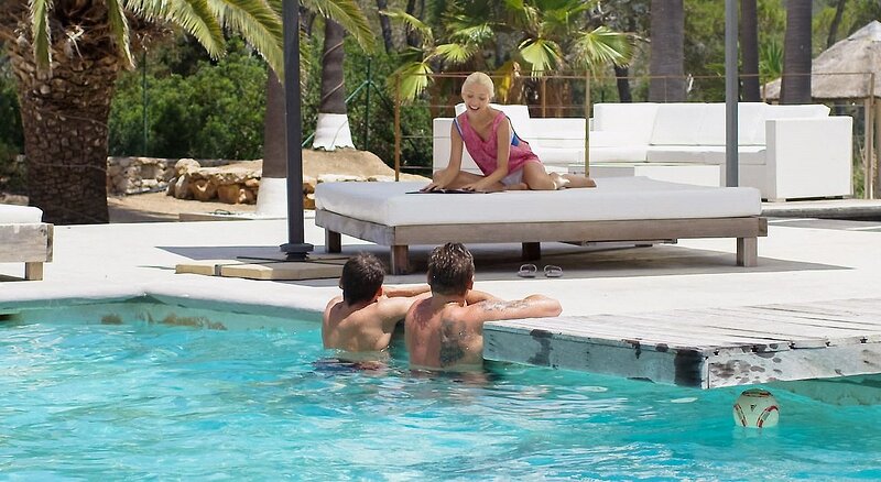 Анна, 63 года, 4 размер груди